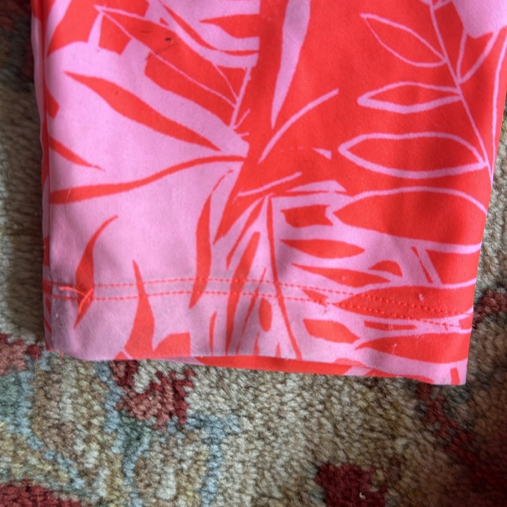 OLD NAVY l/s swim shirt and tie shorts. Good/excellent cond with minor stains. - Picture 5 of 16